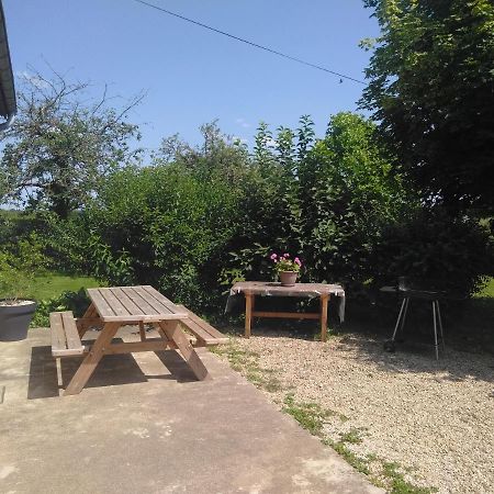 Grande Maison De Plain Pied Avec Jardin Arbore. Champignelles Eksteriør billede