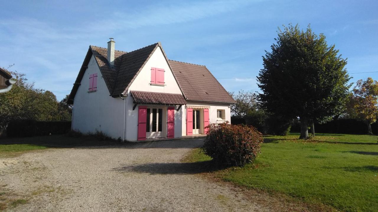 Grande Maison De Plain Pied Avec Jardin Arbore. Champignelles Eksteriør billede