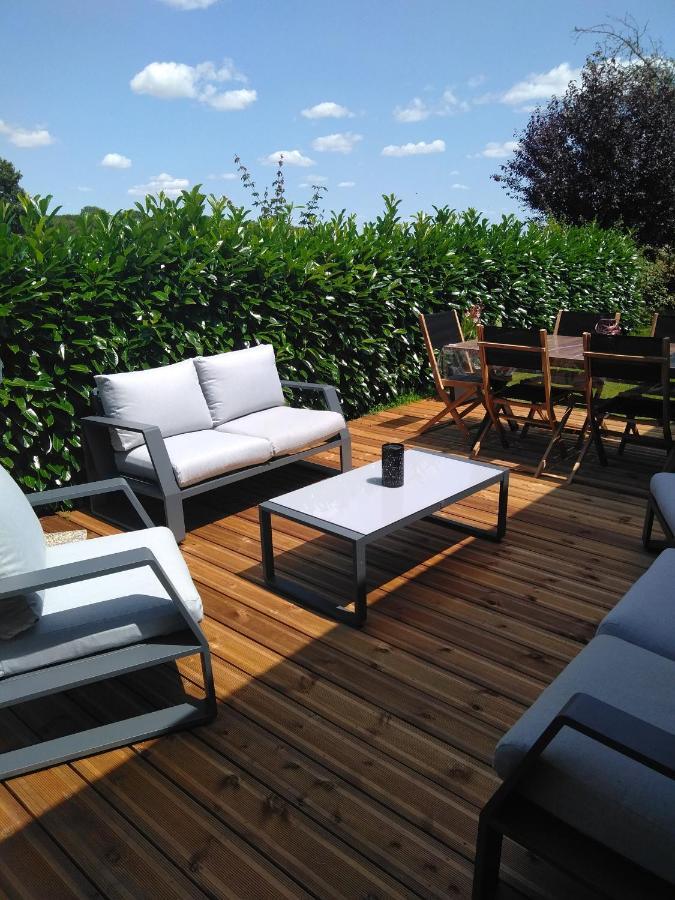Grande Maison De Plain Pied Avec Jardin Arbore. Champignelles Eksteriør billede