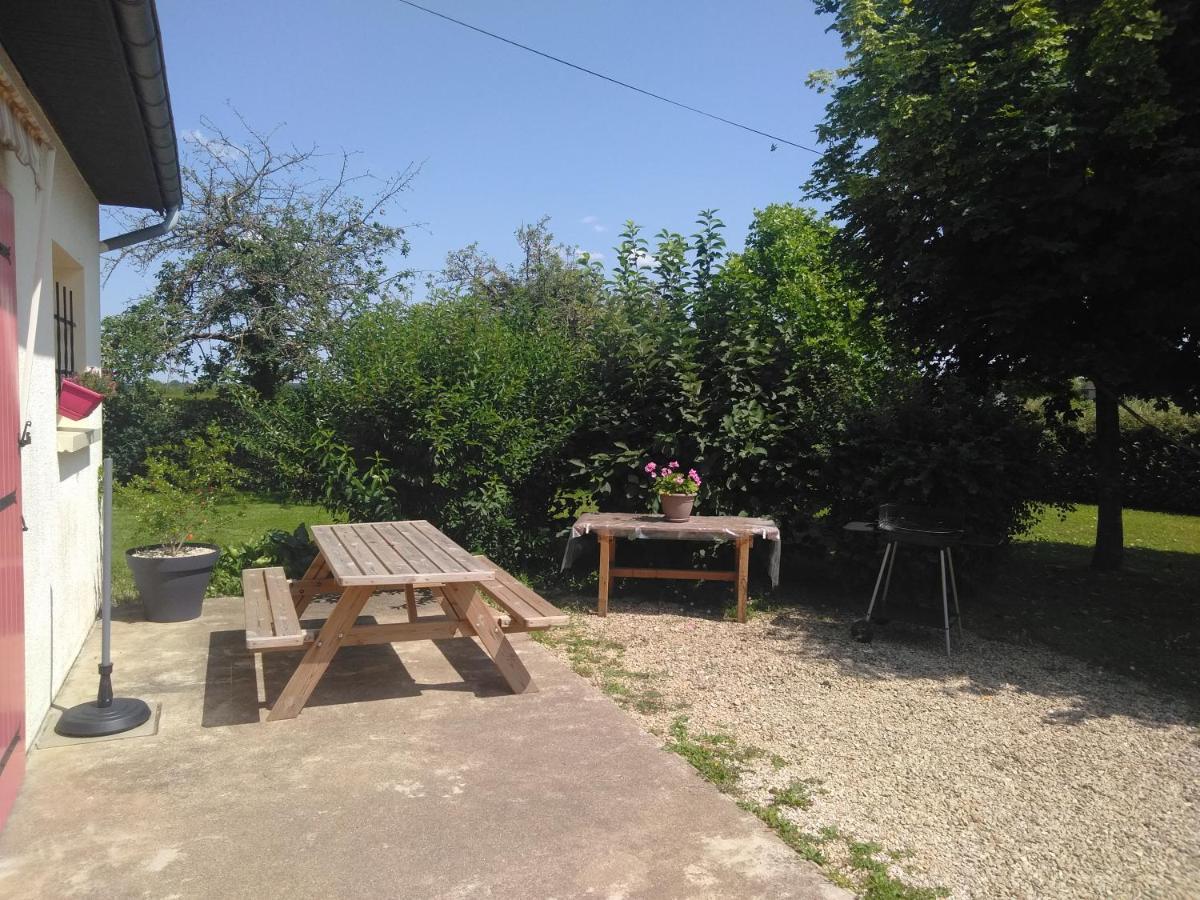 Grande Maison De Plain Pied Avec Jardin Arbore. Champignelles Eksteriør billede